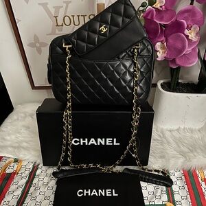 💜SOLD💜Chanel Black Quilted SHOUDER Bag with Gold Chain, dust bag and black card